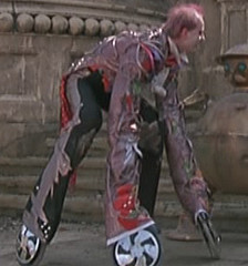 5228074656_e5bf295c4c_m